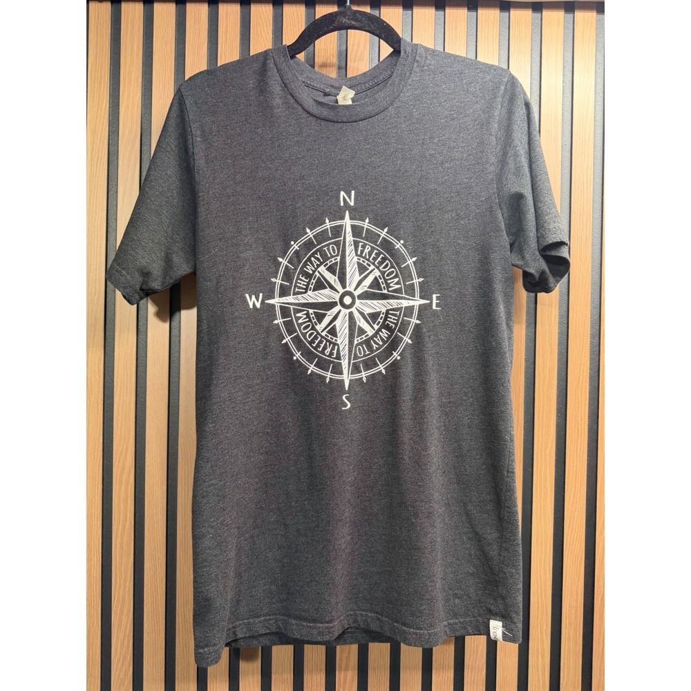 Freeset Mens The Way To Freedom Compass Graphic T-Shirt Charcoal Grey Small